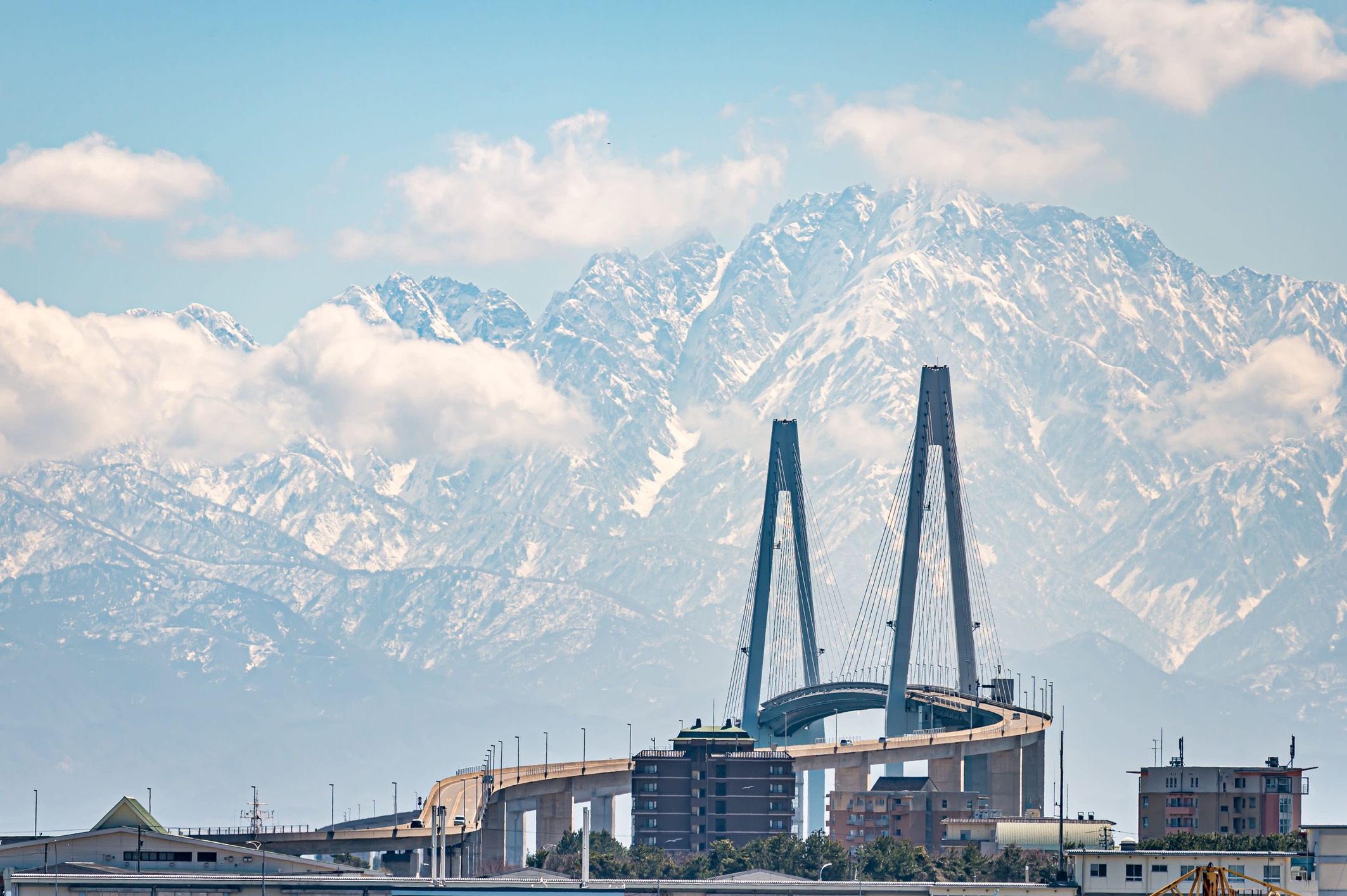 射水市内 食品工場様：空調・換気設備の年間保守点検